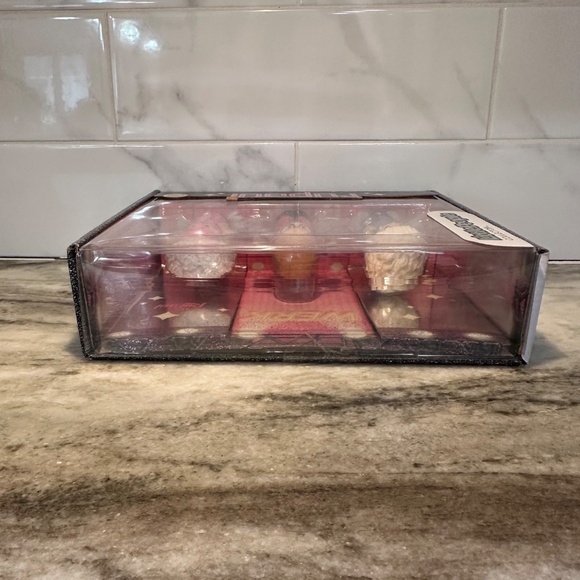 Fisher Price Little People RUPAUL Drag Race Special Edition Collector Figure Set - Picture 11 of 16